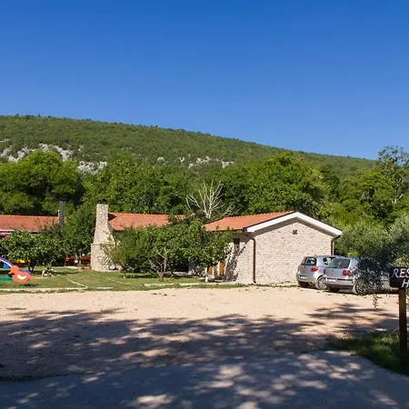 Hercegovka בית אירוח Čapljina